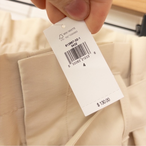 BANANA REPUBLIC Wide Leg Paperbag Pant
#813887 NWT Transition Cream 4 - Picture 6 of 12